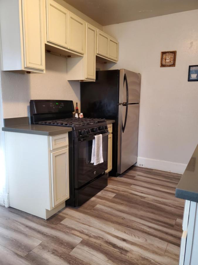 Claras Residences Юба Сити Екстериор снимка